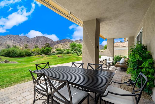 56765 Merion, La Quinta CA: https://media.crmls.org/mediaz/04a0d928-a5f1-4ef4-ad86-602613818304.jpg