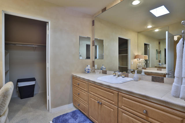 45735 Pawnee Road, Indian Wells CA: https://media.crmls.org/mediaz/04a1055b-fcd7-4a53-b347-f9d49d3293ef.jpg