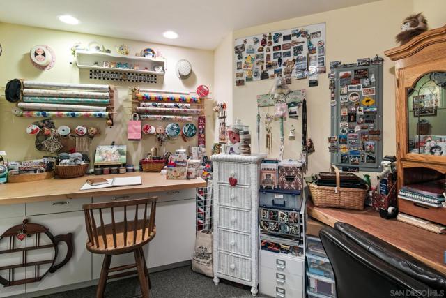 24665 Rancho Santa Teresa Dr, Ramona CA: https://media.crmls.org/mediaz/04a2417f-eba4-4969-9f4e-add585742432.jpg