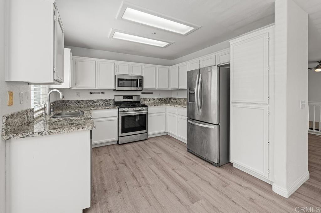 10340 Wateridge Circle - photo 18