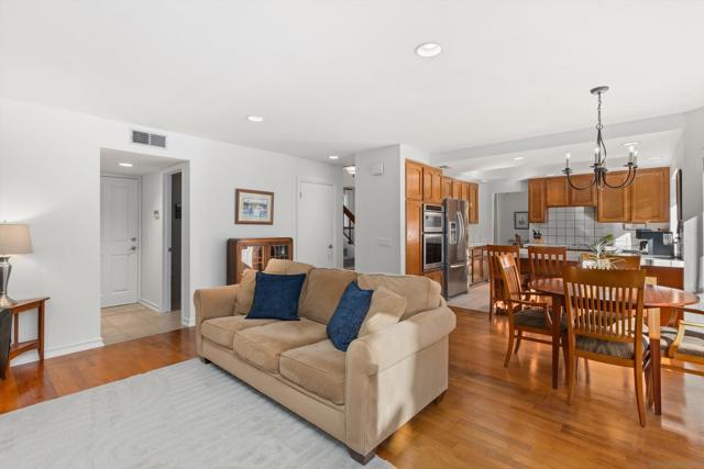 1981 Avenida Joaquin, Encinitas CA: https://media.crmls.org/mediaz/04a3a93c-da4e-414a-b626-933f0858682c.jpg