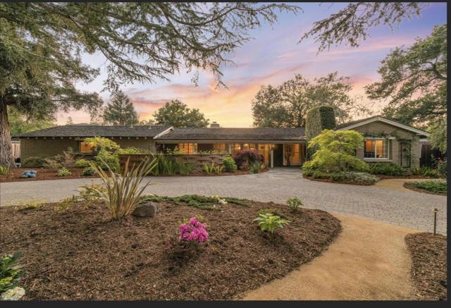 690 Torwood Lane, Los Altos CA: https://media.crmls.org/mediaz/04a3f548-e859-4b41-90ae-0e3d7a27ba14.jpg
