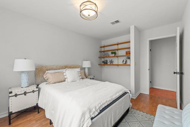 laminate floors, open closet