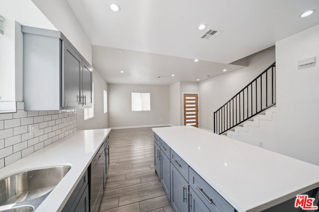 1121 Browning Boulevard, Los Angeles CA: https://media.crmls.org/mediaz/04a41cfe-911a-4ebe-8f9d-7e87c28a73c1.jpg