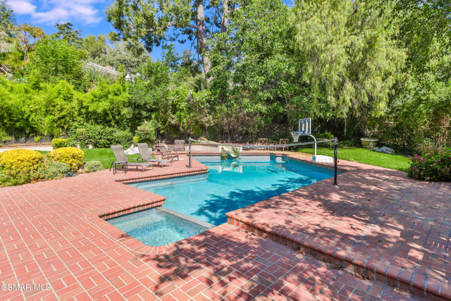 Pool - Backyard