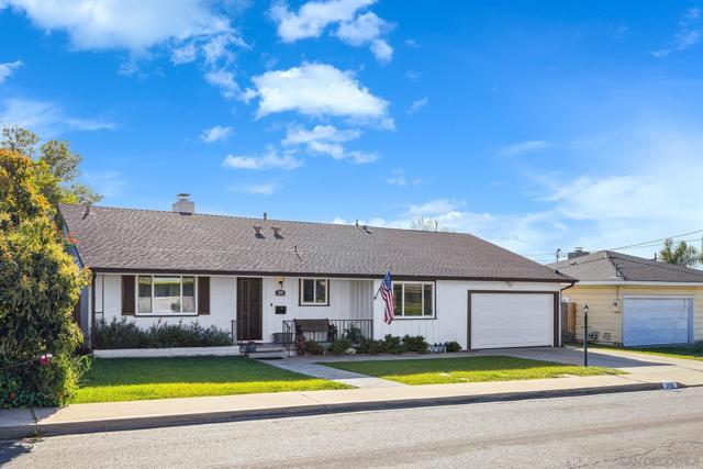 360 Alpine Ave, Chula Vista CA: https://media.crmls.org/mediaz/04a50003-a9f9-4348-8df2-1211d810430d.jpg