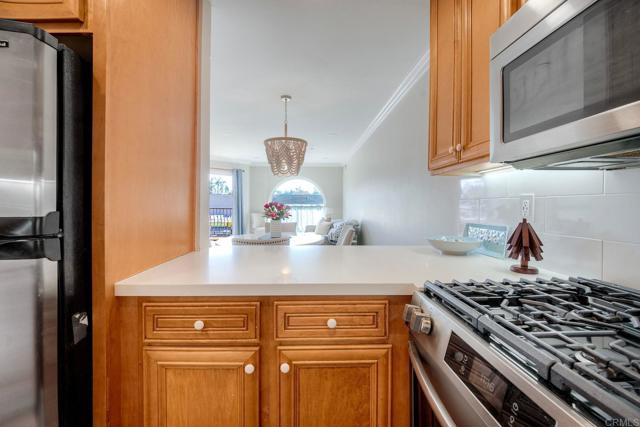 Detail Gallery Image 6 of 39 For 7509 Draper Ave #309,  La Jolla,  CA 92037 - 2 Beds | 2 Baths