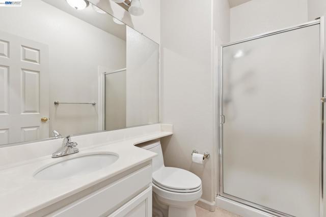 Image 32 of 51 For 25318 Buckeye Dr