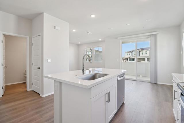 Detail Gallery Image 12 of 24 For 201 Palm Rd, San Marcos,  CA 92069 - 2 Beds | 2/1 Baths