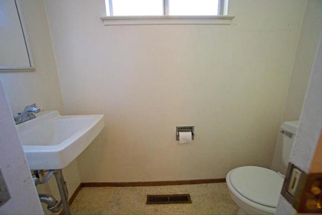 6256 Tracel Drive, San Jose CA: https://media.crmls.org/mediaz/04a6bbee-9620-4fdc-86b9-61a9981d16a9.jpg