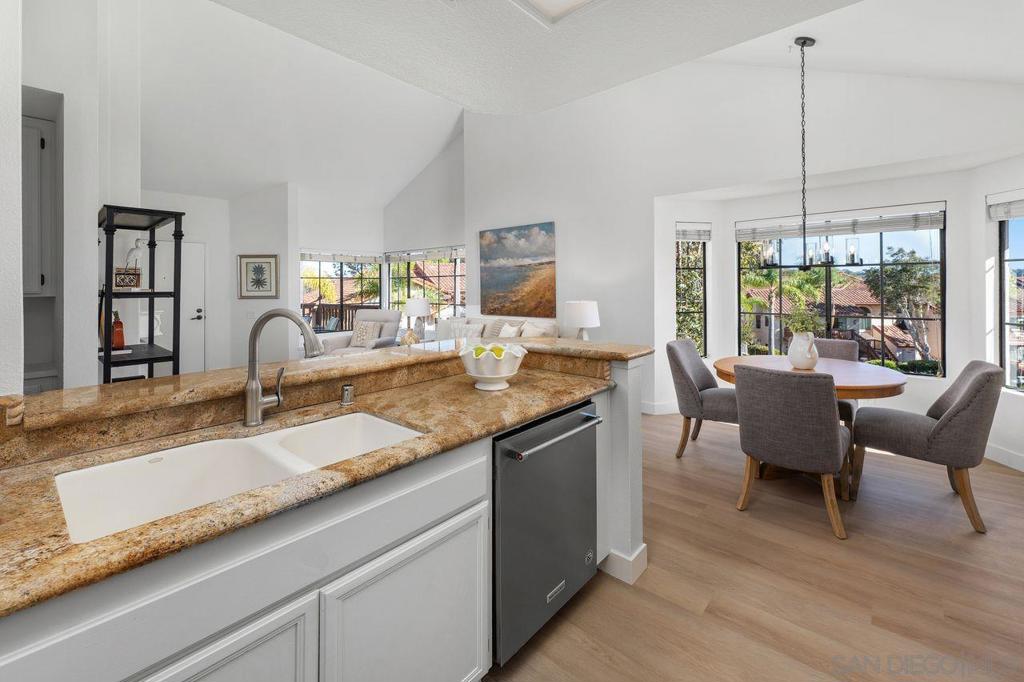 4045 Carmel View Rd - photo 11