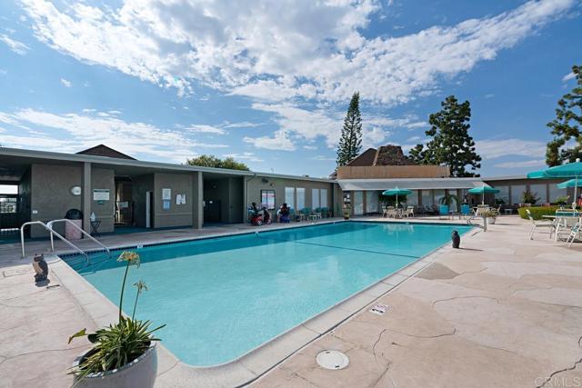 3535 Linda Vista Drive, San Marcos CA: https://media.crmls.org/mediaz/04a7cf1a-079b-4f78-ac20-3e173938dc08.jpg