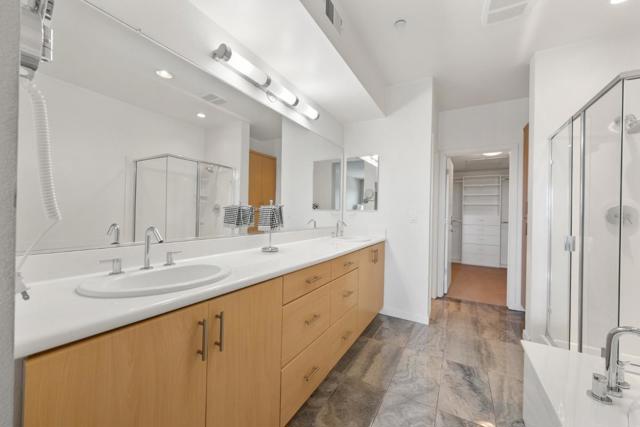 2853 Regatta Drive, Oakland CA: https://media.crmls.org/mediaz/04a7d8bf-dfc6-49d8-ba60-38691c3a2a4b.jpg