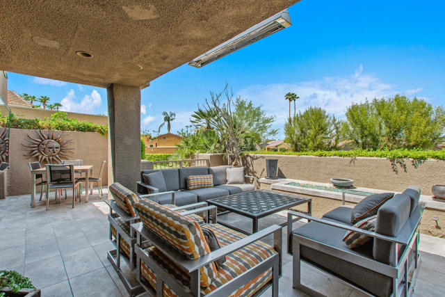 73698 Irontree Drive, Palm Desert CA: https://media.crmls.org/mediaz/04a7e2d3-cf69-41a6-86b6-9c2360abb98b.jpg