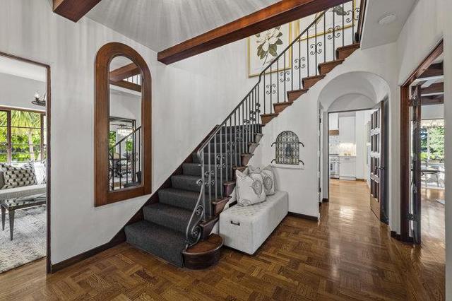 320 Jackson Street, San Mateo CA: https://media.crmls.org/mediaz/04a87ad5-1994-443a-b55c-5f864a7876f7.jpg