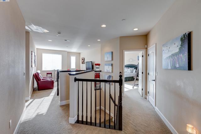 Image 34 of 60 For 2394 Amantea Way
