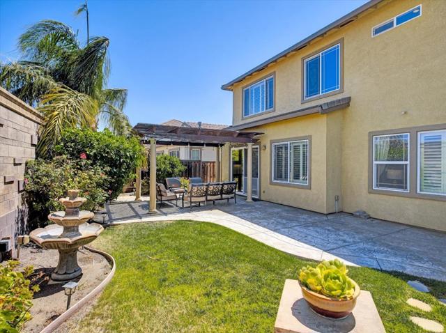 325 W Alcala Avenue, Mountain House CA: https://media.crmls.org/mediaz/04a92972-b867-4e3c-a42a-c128b48c4ea3.jpg