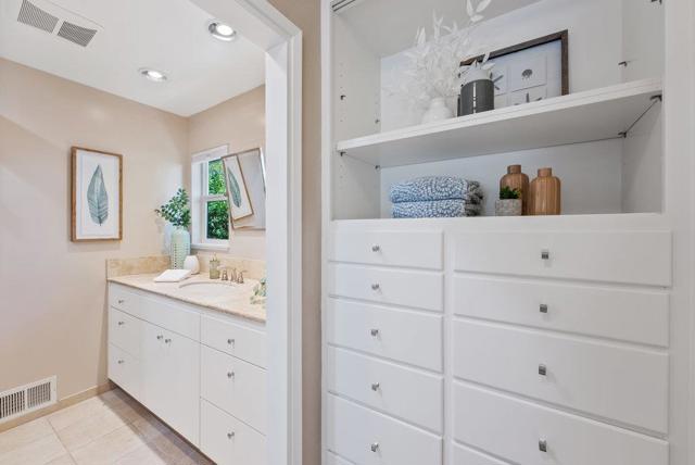 33 Aqua View Drive, Watsonville CA: https://media.crmls.org/mediaz/04aa107f-5b5f-4920-bd27-72d9160b50d2.jpg