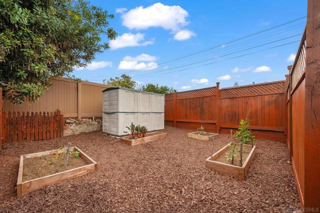 4573 4575 Massachusetts St, San Diego CA: https://media.crmls.org/mediaz/04aa51a6-fd27-41c5-91c0-e3deda081fc4.jpg