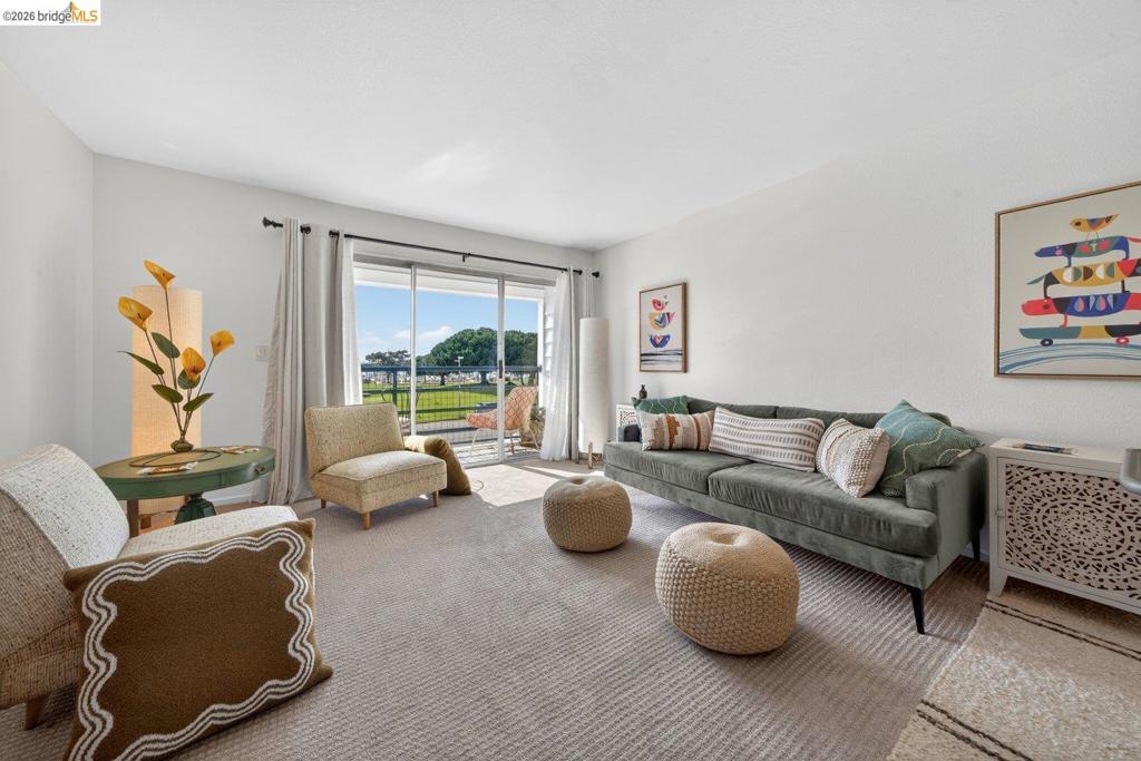 1205 Melville Sq #204