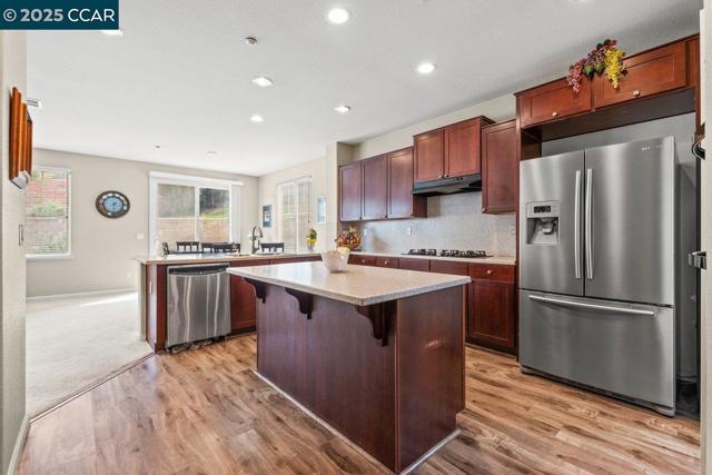 2762 St Andrews Dr, Brentwood CA: https://media.crmls.org/mediaz/04aaf8e4-e0b1-4d83-82c3-4d09f59c12ab.jpg