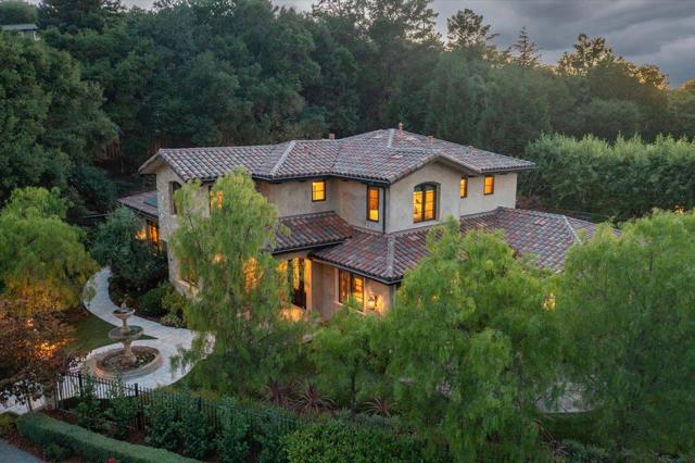 1571 Fairway Drive, Los Altos CA: https://media.crmls.org/mediaz/04aafde4-c867-4ce3-ab20-983387c94310.jpg