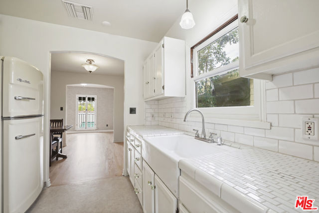 1811 Effie Street, Los Angeles CA: https://media.crmls.org/mediaz/04ab21fe-835b-4dd5-bd86-0474b914b717.jpg