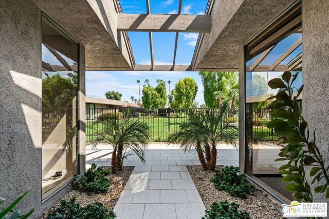 59 Cornell Drive, Rancho Mirage CA: https://media.crmls.org/mediaz/04ab5e22-f0ce-4ee3-ae5d-ea57bc2eadf3.jpg