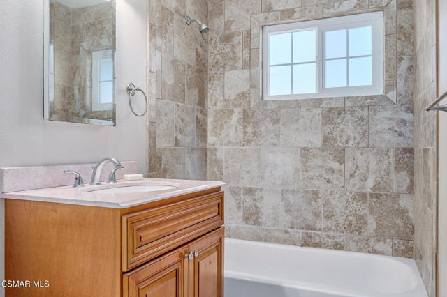 560 Randy Drive, Newbury Park CA: https://media.crmls.org/mediaz/04abda71-2707-4607-9168-77e6cd82da10.jpg