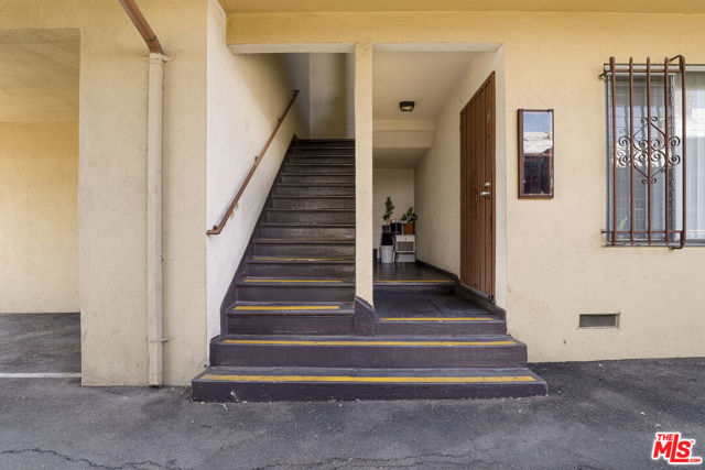  Commercial for Sale in Los Angeles, California