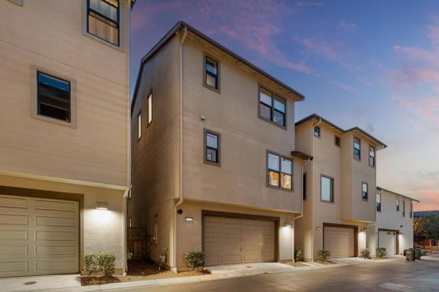 2006 Jubilee Drive, Hayward CA: https://media.crmls.org/mediaz/04ac6231-8013-40d6-8404-3c2fda22209b.jpg