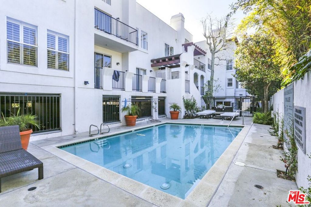 1031 N Crescent Heights Boulevard #1D
