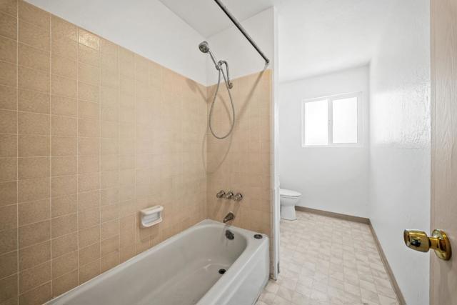 3268 Mission Drive, Santa Cruz CA: https://media.crmls.org/mediaz/04ad43fc-6705-49b8-94bc-a149d7236242.jpg