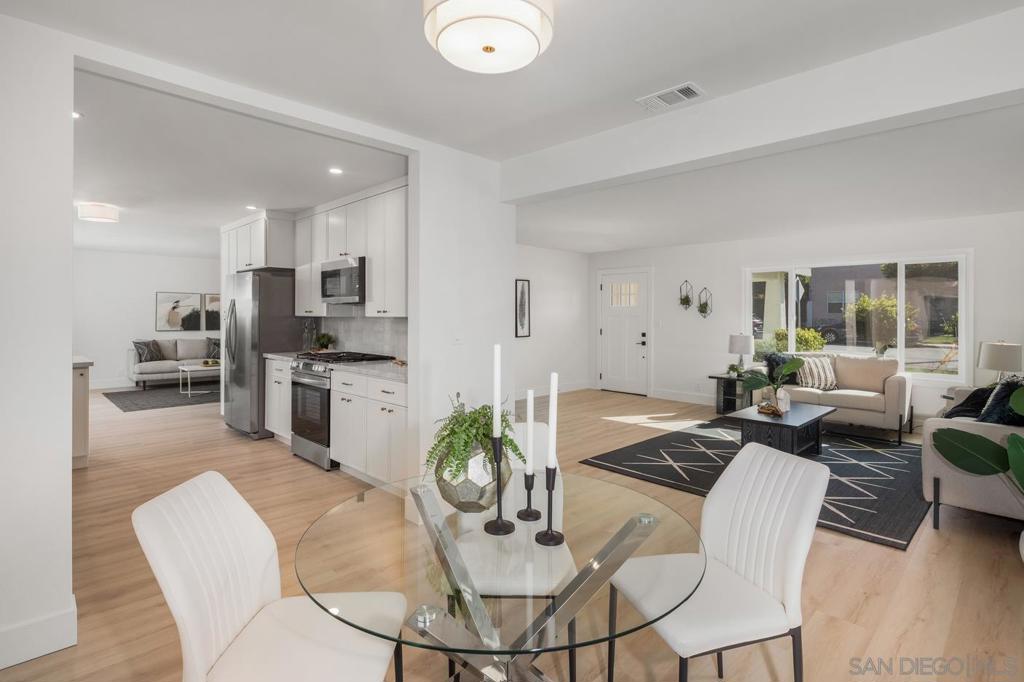 MLS #250042671SD image #9