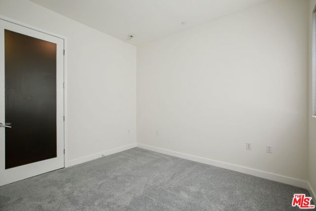 6001 Carlton Way, Los Angeles CA: https://media.crmls.org/mediaz/04ae7833-9cbc-4764-a42b-c12d71a8bd18.jpg