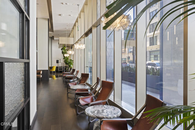 400 S Broadway, Los Angeles CA: https://media.crmls.org/mediaz/04ae9b80-38d5-4f9d-a6df-ecc47b5a0589.jpg