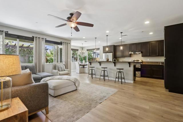 812 Geronimo Street, Gilroy CA: https://media.crmls.org/mediaz/04aecbd9-a7aa-4512-b6c6-5826abd03d5c.jpg