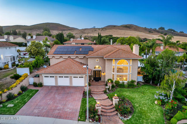 29621 Ridgeway Drive, Agoura Hills CA: https://media.crmls.org/mediaz/04af53ec-2ef0-47b5-a156-e46975e3ce24.jpg
