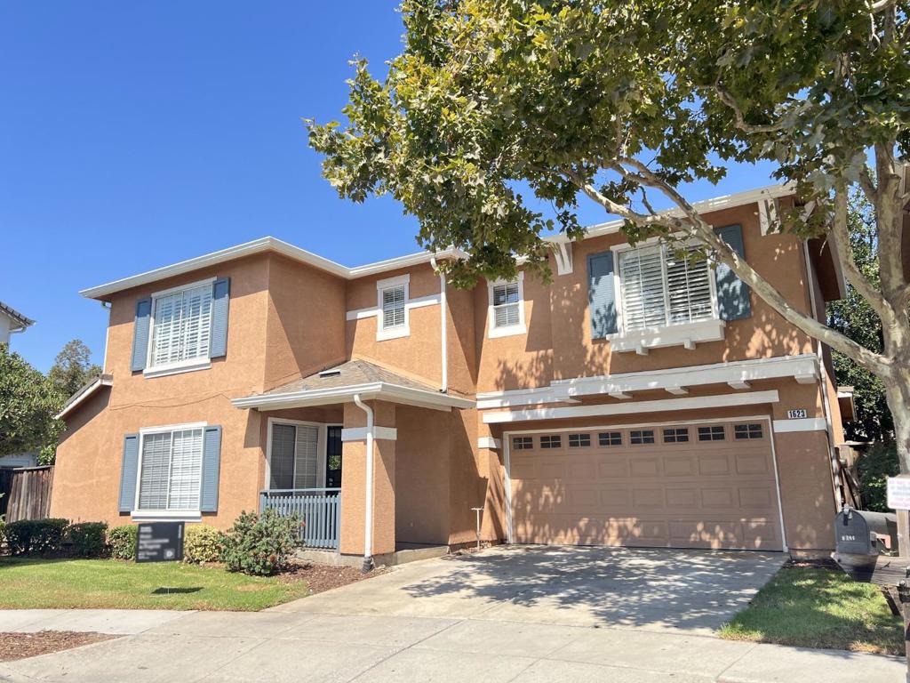 1623 Sawgrass Drive