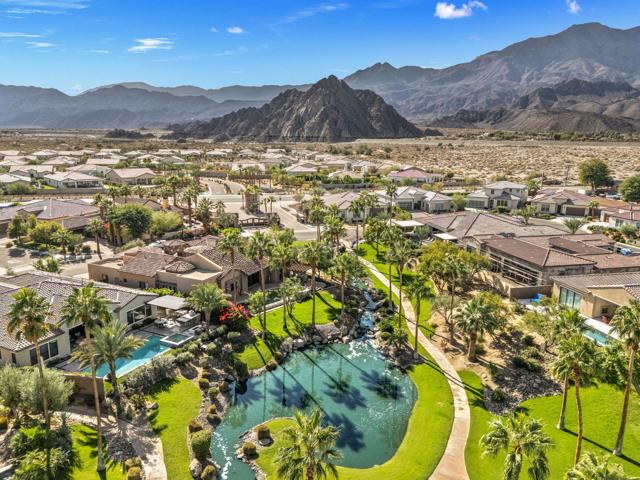 57895 Stone Creek E Trail, La Quinta CA: https://media.crmls.org/mediaz/04b02b7e-1d25-4182-ba35-1cfbbfb276f6.jpg