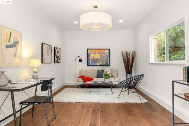 150 Santa Rita Dr, Walnut Creek CA: https://media.crmls.org/mediaz/04b07f7d-e61a-410f-9c8a-39ea324223ed.jpg