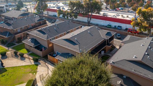 110 Roundtable #8 Drive, San Jose CA: https://media.crmls.org/mediaz/04b0aa54-3af2-4f6f-b36d-ed4c353711a6.jpg