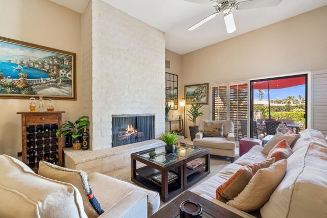 74903 Chateau Circle, Indian Wells CA: https://media.crmls.org/mediaz/04b0fe9c-3b20-4b3c-a7c5-230ebabc7505.jpg
