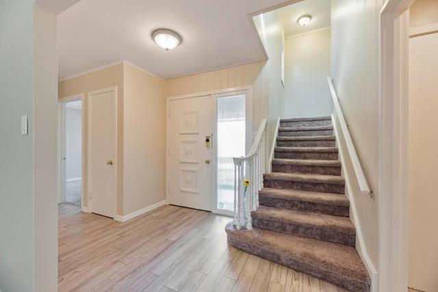 20 Queen Anne Court, Millbrae CA: https://media.crmls.org/mediaz/04b29315-b755-460c-978d-1e21bddb1be5.jpg