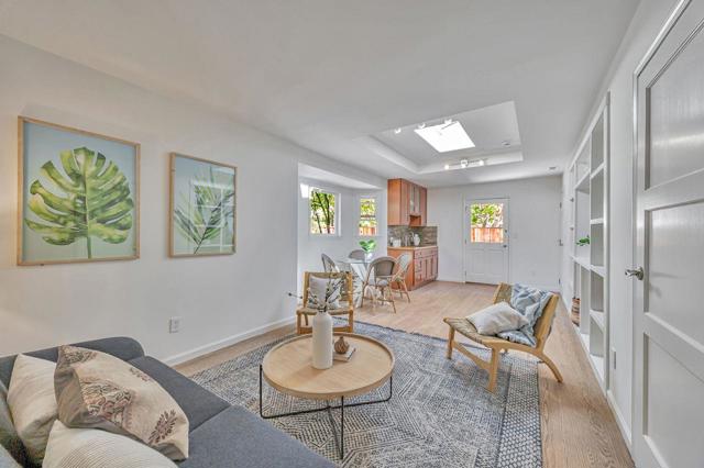 371 Jeter Street, Redwood City CA: https://media.crmls.org/mediaz/04b36d8e-481a-4290-b35f-47c79d70d413.jpg