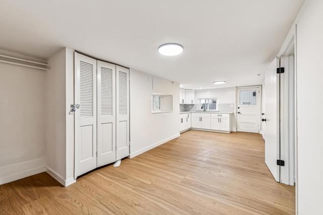 17221724 48th Avenue, San Francisco CA: https://media.crmls.org/mediaz/04b3ddd9-19a2-4392-a85b-2f9555588c13.jpg