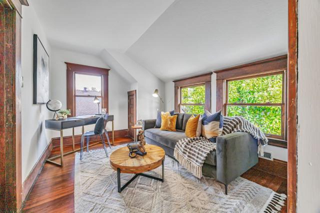 333 Waverley Street, Palo Alto CA: https://media.crmls.org/mediaz/04b410f1-4cae-4ee4-9b94-5921a9d4451d.jpg