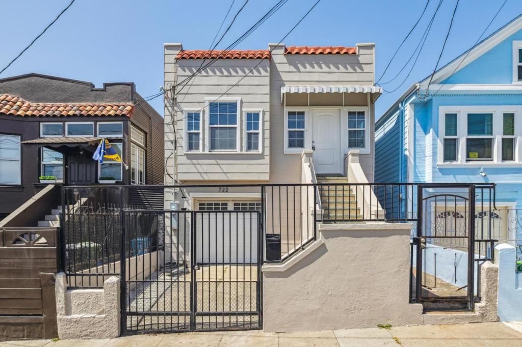 722 Naples Street