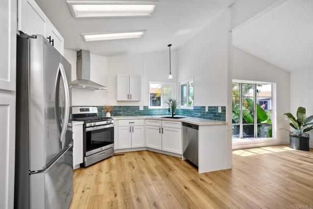 Detail Gallery Image 3 of 43 For 3466 Don Lorenzo Dr, Carlsbad,  CA 92010 - 3 Beds | 2 Baths