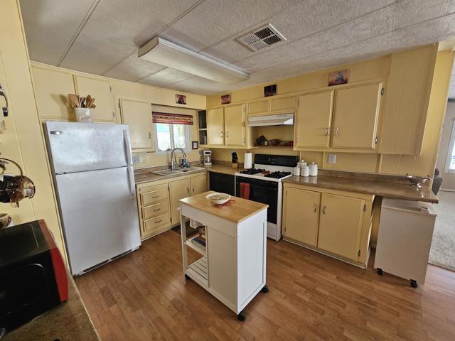 2 Bed Home for Sale in Palm Desert, California